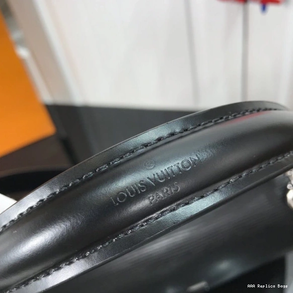 Aaa replica ru GRENELLE VUITTON LOUIS MM 0710